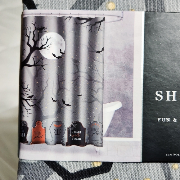 NWT Halloween Spooky Graveyard Scene Shower Curtain Halloween Decor - Picture 2 of 3